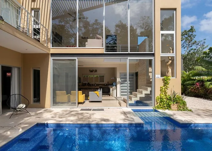 Ferienhaus Private Modern Villa-pool Beds-ac-internet-parking-grill *