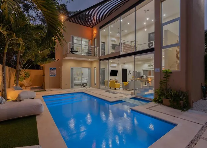 Ferienhaus Private Modern Villa-pool Beds-ac-internet-parking-grill