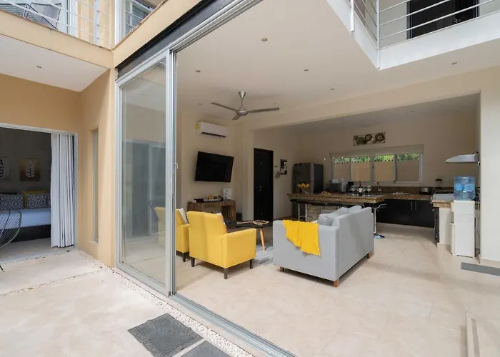 Private Modern Villa-pool Beds-ac-internet-parking-grill Ferienhaus *