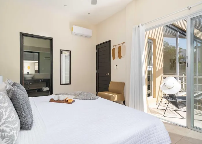 Private Modern Villa-pool Beds-ac-internet-parking-grill Ferienhaus