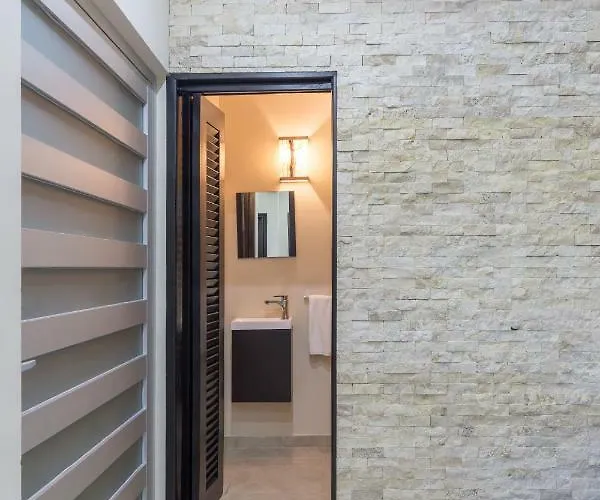 Private Modern Villa-pool Beds-ac-internet-parking-grill * Tulum